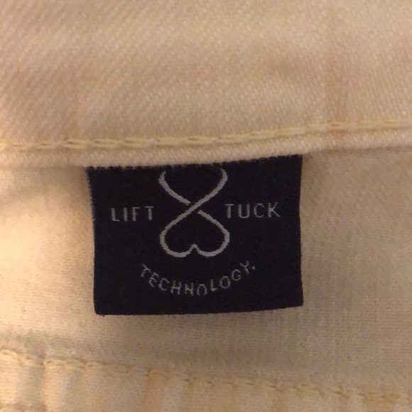 NYDJ Pale Yellow Lift & Tuck High Rise Capris - 14 - Picture 10 of 12